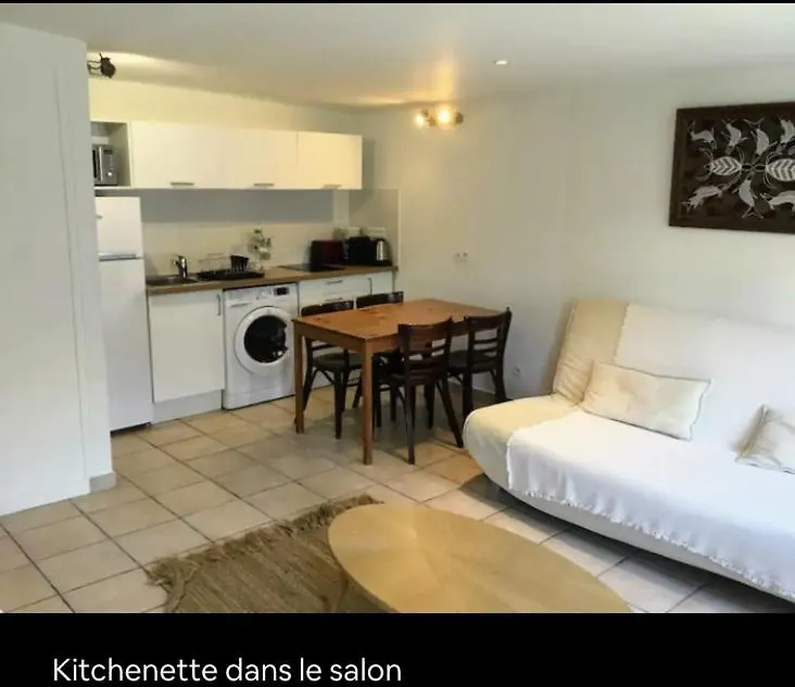 Apartmán Lumineux Avec Balcon Au Coeur De Paříž